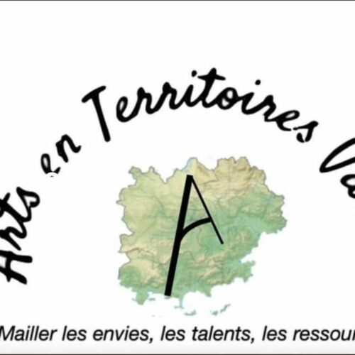 J'ai rejoint l'Association Art en Territoire Varois avec l'envie de partager mon univers artistique, de rencontrer d'autres artistes et de prendre part à la vie culturelle locale. Cette adhésion ouvre une nouvelle étape dans mon parcours de Mademoiselle.R, nourris par les rencontres, les échanges et la création.